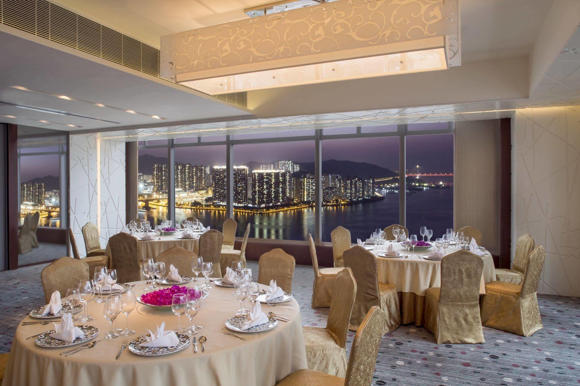 荃湾西如⼼酒店 香港 外观 照片 The Harbour Room